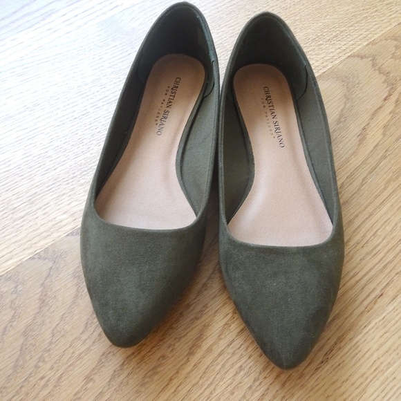 Christian Siriano for Payless Gigi Olive Green Flats Women's 8.5 Vegan Material - Picture 3 of 9